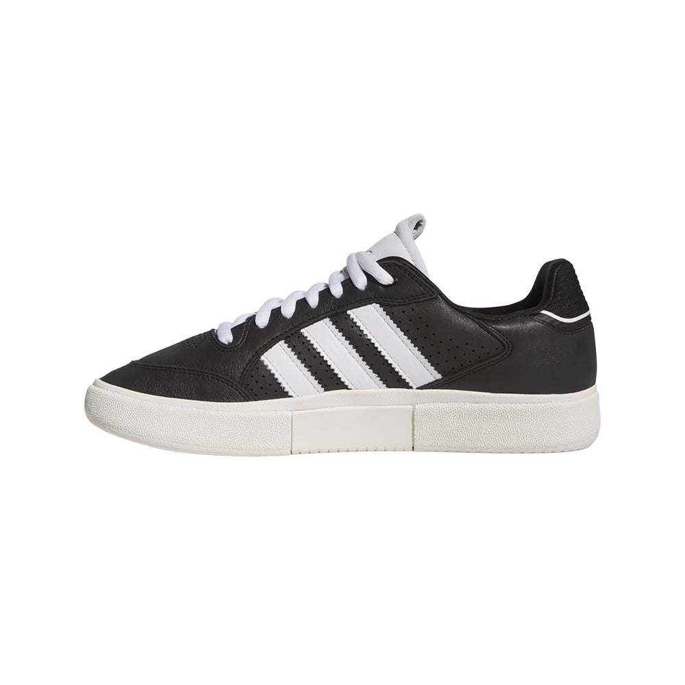 adidas skateboarding jq1137 tyshawn low shoes core black footwear white cream white