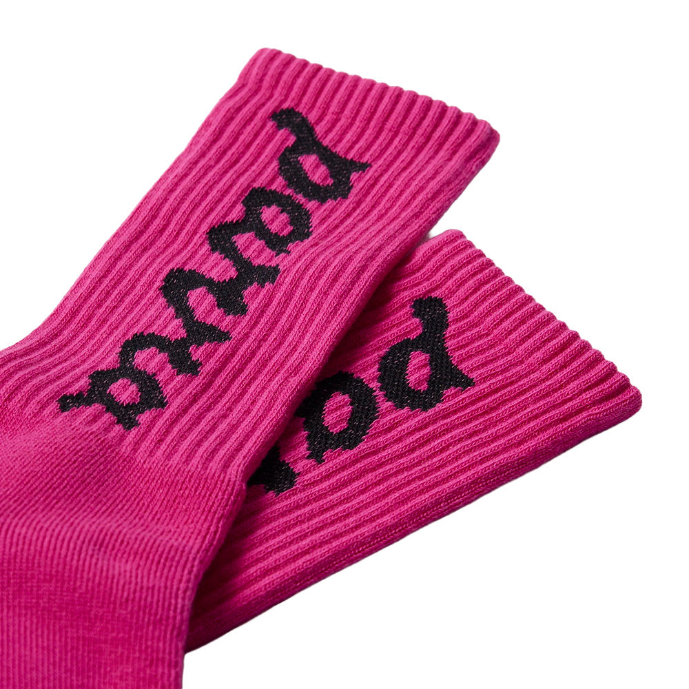 by parra lowercase scriptlogo crew socks hot pink
