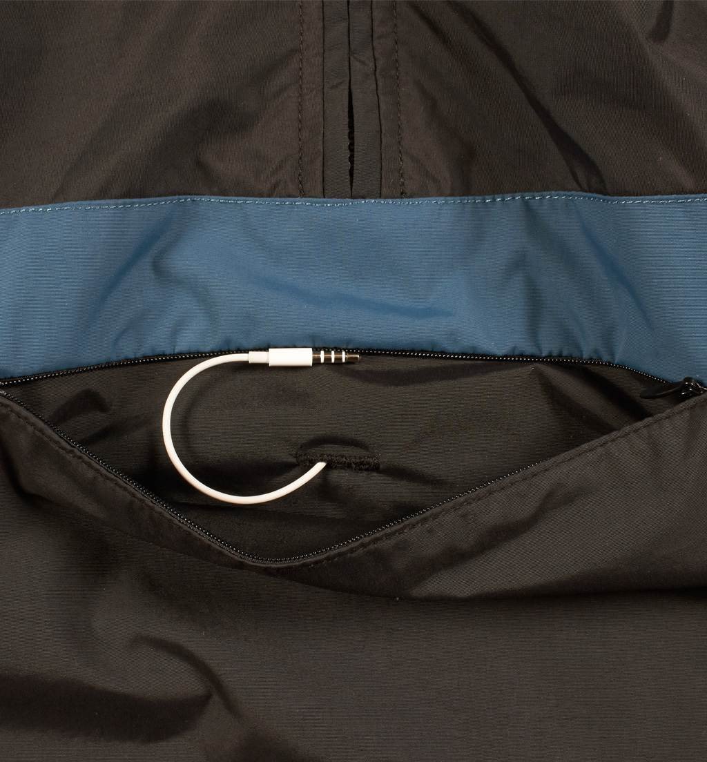 BY PARRA BY PARRA 1994 WINDBREAKER // BLACK