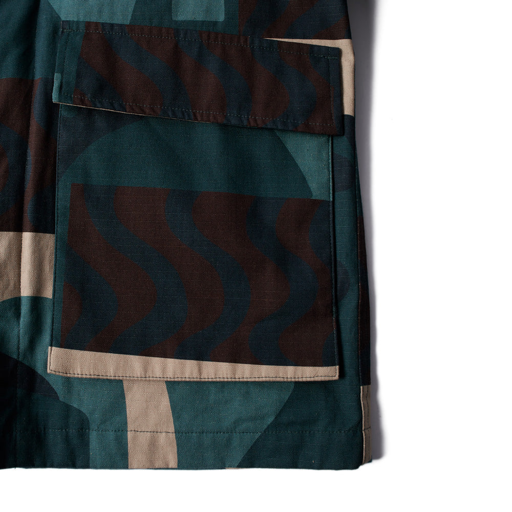 BY PARRA DISTORTED CAMO JACKET // GREEN. – Collateral