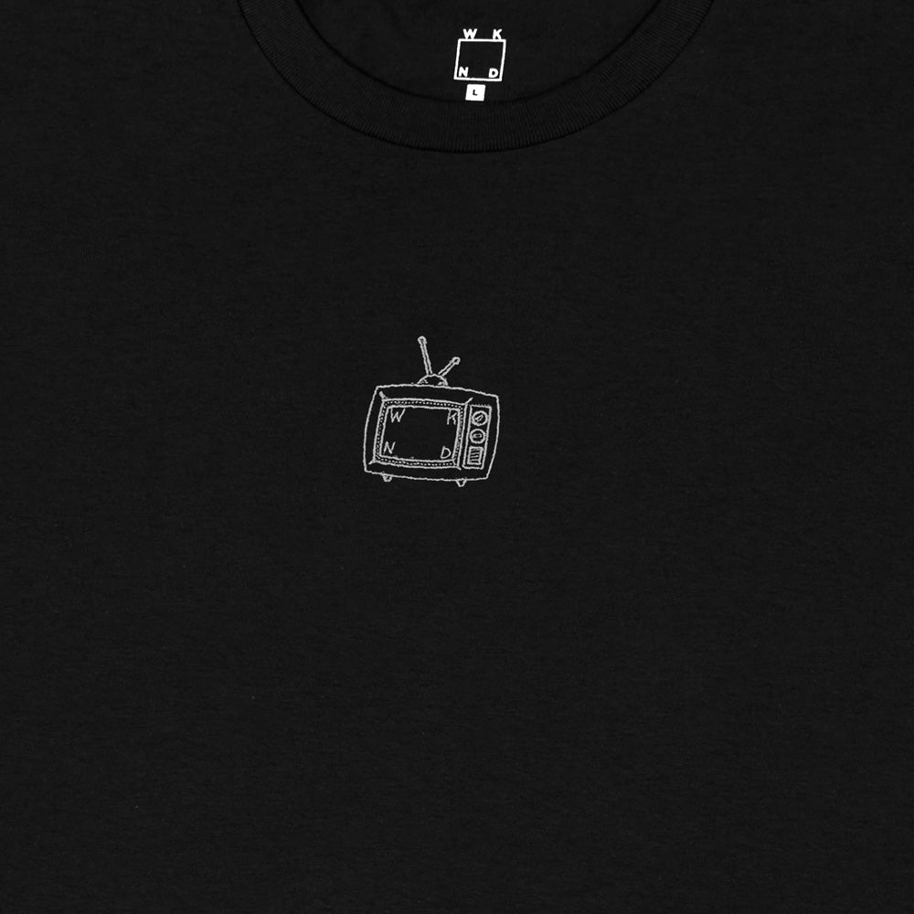 wknd w4232502 tv logo tee black