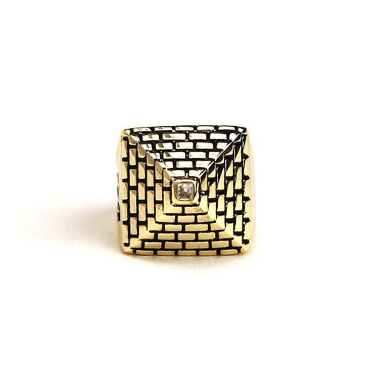 HAN CHOLO PYRAMID RING // GOLD