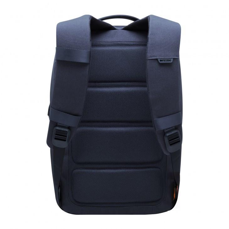 incase City Compact Backpack // NAVY-The Collateral